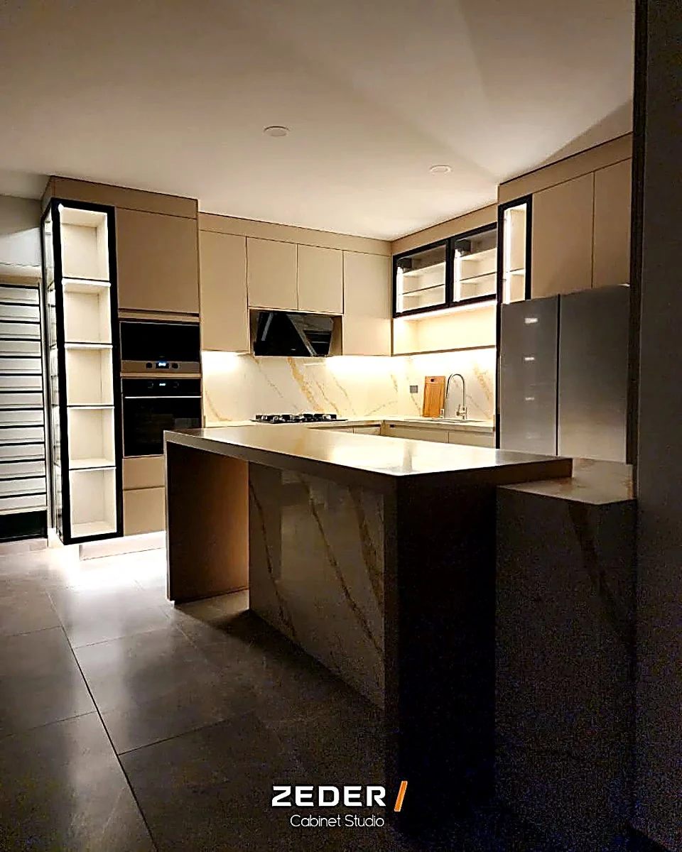 Zeder fb, vista 2 — fabricado a medida por Zeder Cabinet Studio